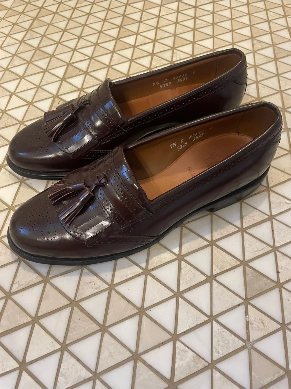 Allen Edmonds Bridgeton Tassel Loafers Men’s 9.5 Slip-on Shoes